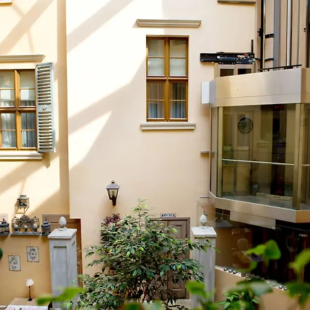 Kolegiacki 4* Poznań