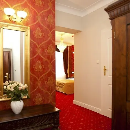 Kolegiacki Hotel 4*