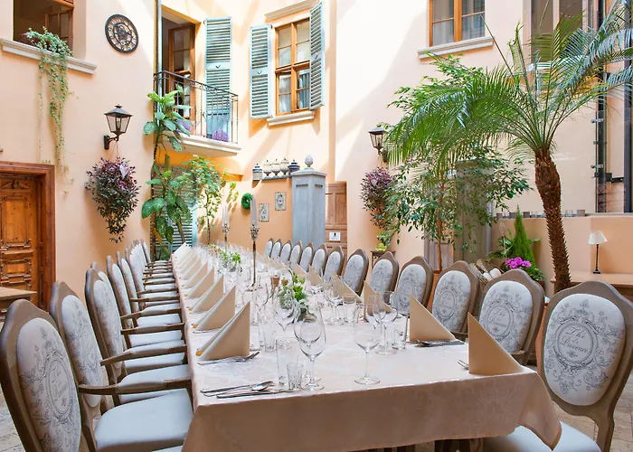 Kolegiacki Hotel Poznań