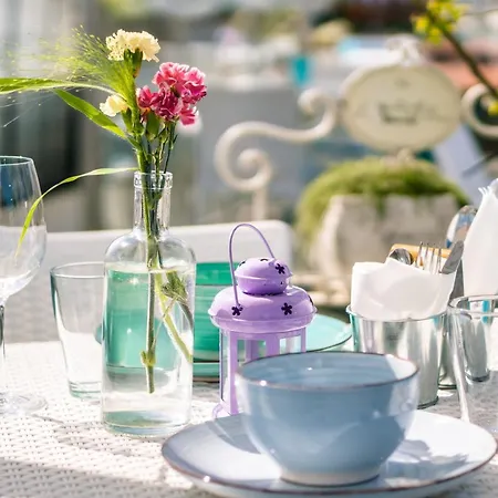 Kolegiacki Otel Poznan