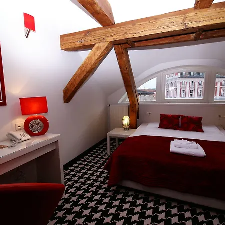 فندق Kolegiacki 4*