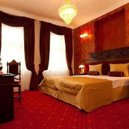 Kolegiacki Hotel