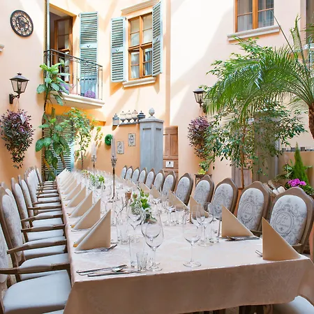 Kolegiacki Otel Poznan