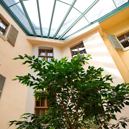 Kolegiacki Otel Poznan