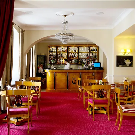 Kolegiacki Hotel 4*
