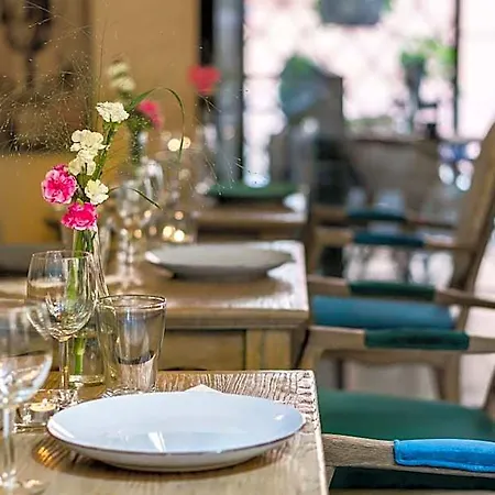 Kolegiacki Hotel 4*