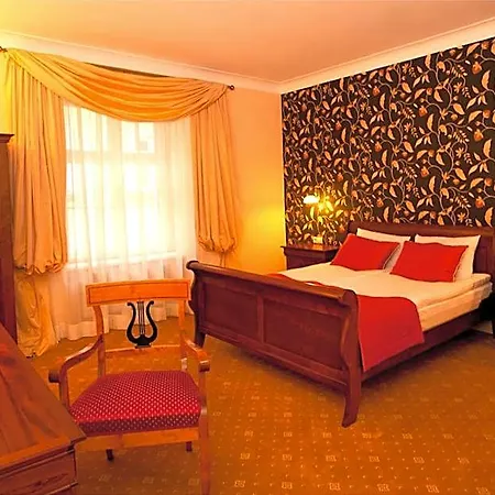 Kolegiacki Hotel 4*