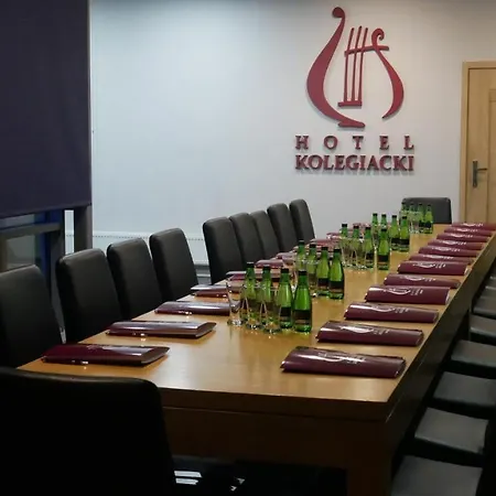 Kolegiacki 4* Poznan