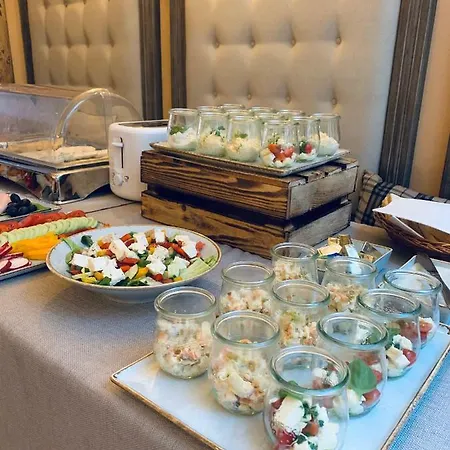 Kolegiacki Szálloda