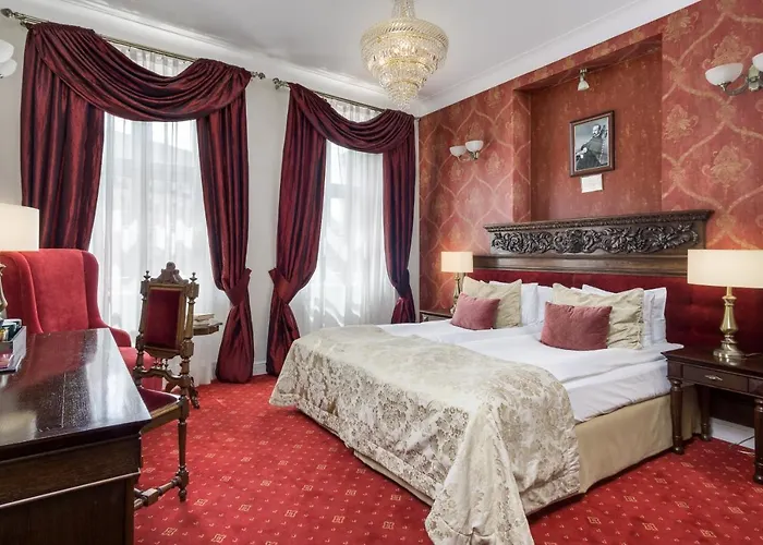 Kolegiacki Hotel 4*