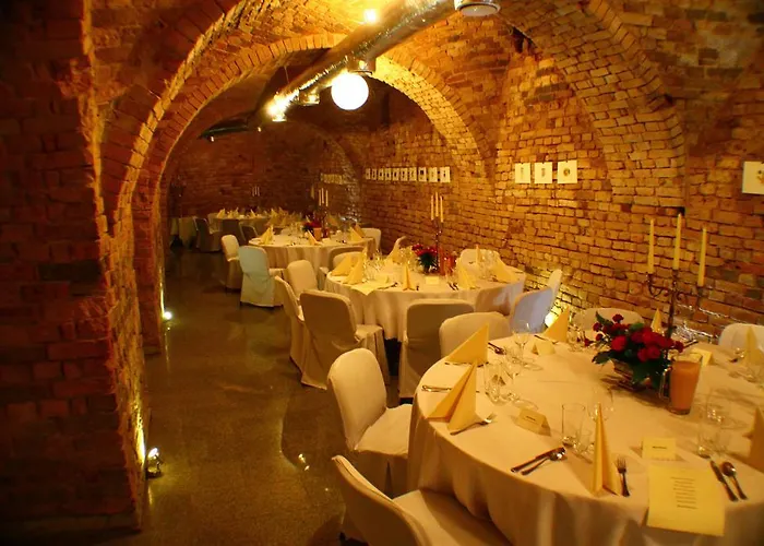 Hotell Kolegiacki 4*